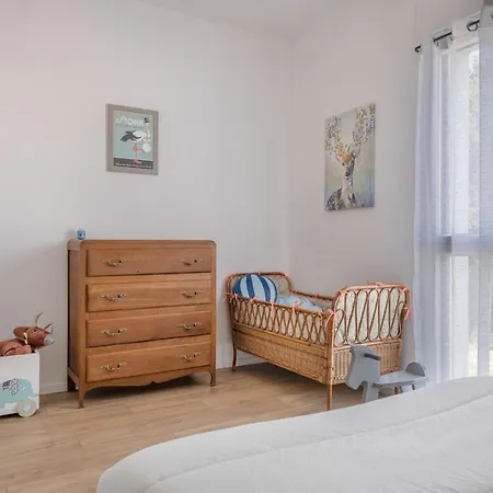 Presqu'ile De Rhuys, Belle Maison Pour 10 (adults Only) Holiday home Sarzeau