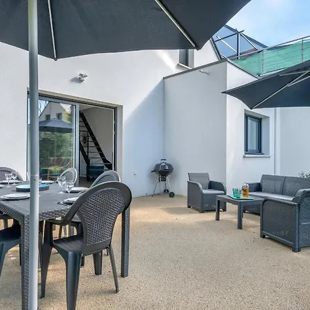 Holiday home Presqu'ile De Rhuys, Belle Maison Pour 10 (adults Only) Sarzeau